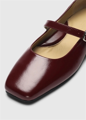 Iris leather squared buckle ballerina Anemone Selected Femme 